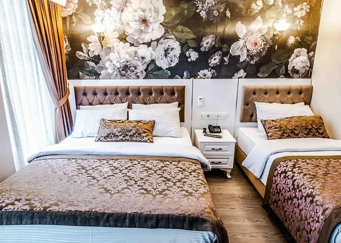 Lazz City Hotel